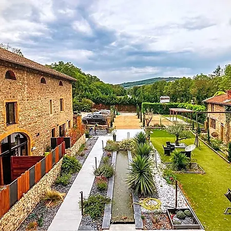 Sweet Secret's Jacuzzi Hotel