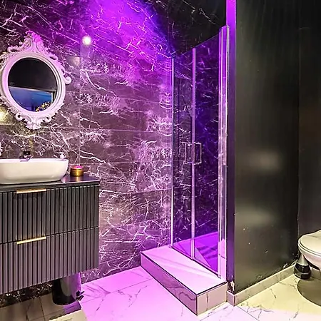 Sweet Secret's Jacuzzi