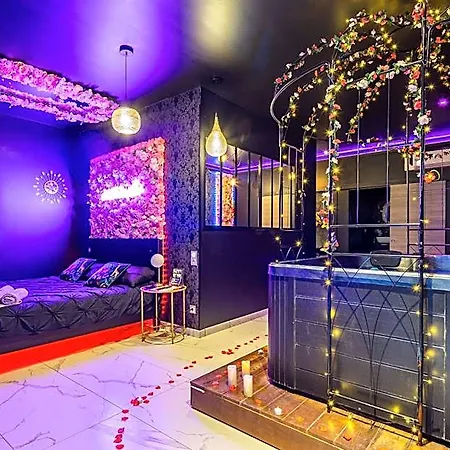 Hotel del amor Sweet Secret's Jacuzzi Lissieu