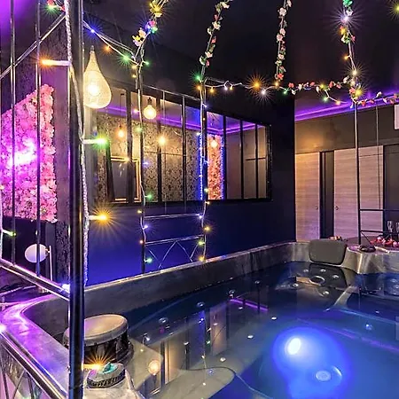 Sweet Secret's Jacuzzi *